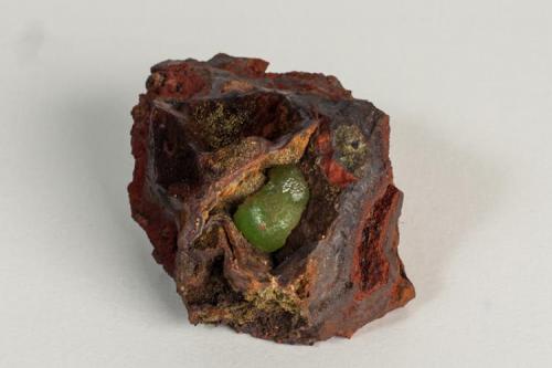 Adamita cuprífera
Mina Ojuela, Mapimí, Durango, México
7x5 cm (Autor: victor chaul chamut)