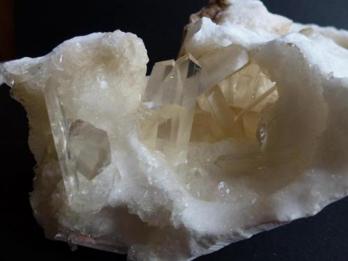 Yeso<br />Alabaster quarries, Fuentes de Ebro, Delimitación Comarcal de Zaragoza, Zaragoza, Aragon, Spain<br />15 x 9 cm.<br /> (Autor: javier ruiz martin)