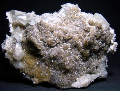Fluorita con Calcita y Dolomita
Mina Moscona, Solís, Corvera, Asturias, España.
15x12x6 cm
Cristales de Calcita de hasta 3 cm. (Autor: D.N.S.Borràs)