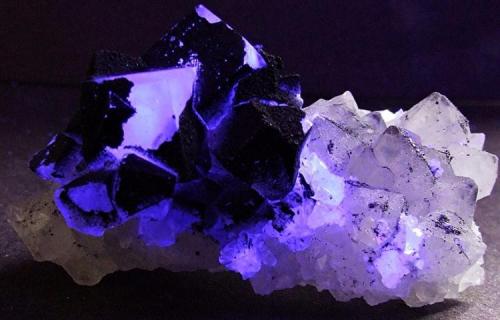 Fluorite on Quartz with Marcasite,
Frasers Hush Mine,Rookhope, Weardale, Co Durham, England, UK.
50 x 30 mm (Author: nurbo)