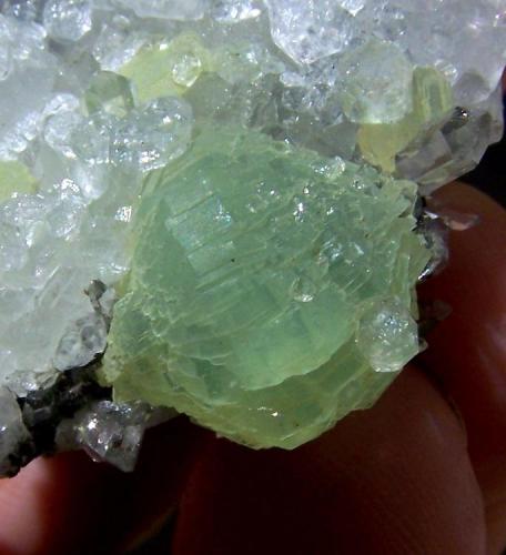 Prehnite
Brandberg, Namibia
Same as above specimen. (Author: Pierre Joubert)