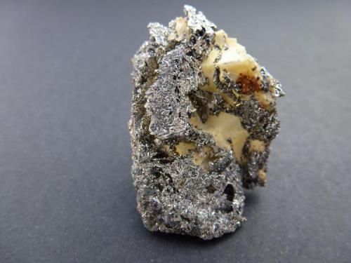 Arsenopirita<br />Carlés Mine, Ballotal-El Fuxaco, Carlés, Salas, Comarca Valle del Narcea, Principality of Asturias (Asturias), Spain<br />3,5 x 2 cm.<br /> (Autor: javier ruiz martin)