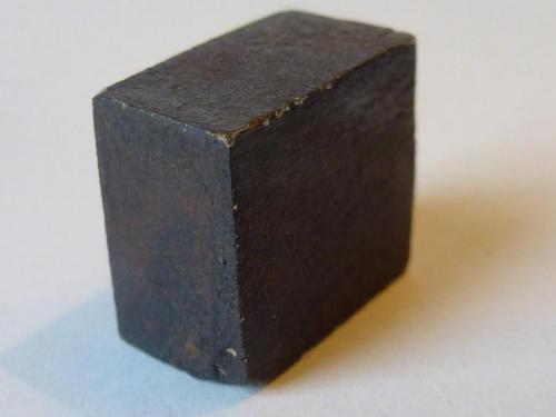 Pirita<br />Pyrites outcrop, Valoria Ravine, Villarijo, San Pedro Manrique, Comarca Tierras Altas, Soria, Castile and León, Spain<br />1 cm. la arista mayor<br /> (Autor: javier ruiz martin)