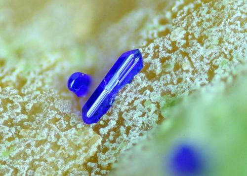 Azurita
El Pinar de Bédar, Bédar, Almería, Andalucía, España
ancho de imagen 1,5mm. (Autor: josminer)