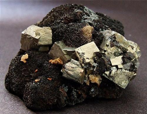 Pyrite, Quartz and oxidised Siderite.
Pampgill mine, Nenthead, Alston, Cumbria, England, UK.
42 x 40 mm (Author: nurbo)