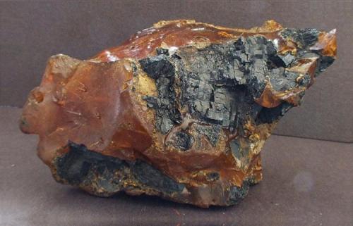 Amber
Kelingly Colliery, Knottingley, Yorkshire, England, UK.
130 x 80 mm (Author: nurbo)