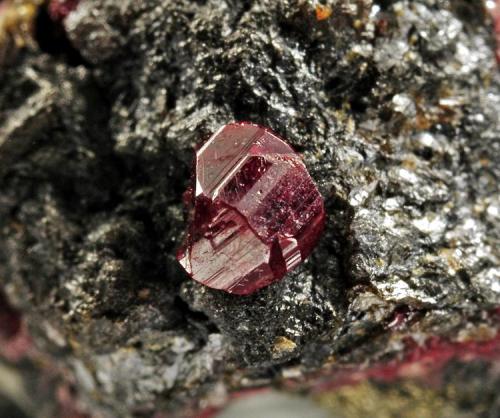 Cinabrio
Mina Las Cuevas, Almadén, Ciudad Real, Castilla La Mancha, España
Encuadre 3mm
1993 (Autor: Carlos Pareja)