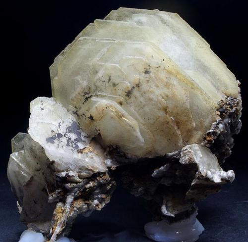 Barite
Los Palomos Mine, Las Nogueras ravine, Campos de Golf area, Atamaria, Sierra Minera de Cartagena-La Union, Cartagena, Murcia, Spain
9x8 cm.
Fot. & Col. Juan Hernandez.
Adquired in April of 2011. (Author: supertxango)