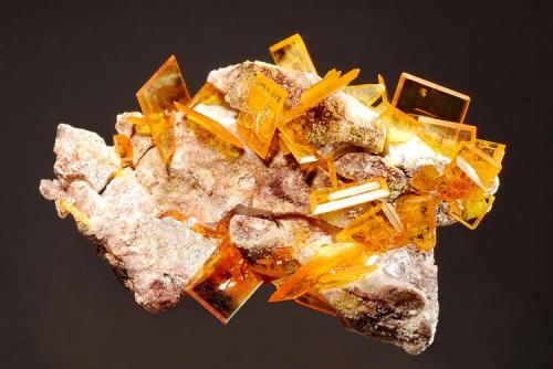 Wulfenite
Rowley Mine, Theba, Painted Rock District, Maricopa Co., Arizona
3.1 x 4.2 cm.
Collected by George Godas in the early 1990s. (Author: crosstimber)