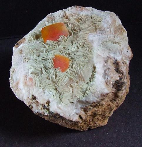 Wulfenite on Baryte,
Mibladen, Morocco.
50 x 45 x 30 mm
AFTER (Author: nurbo)