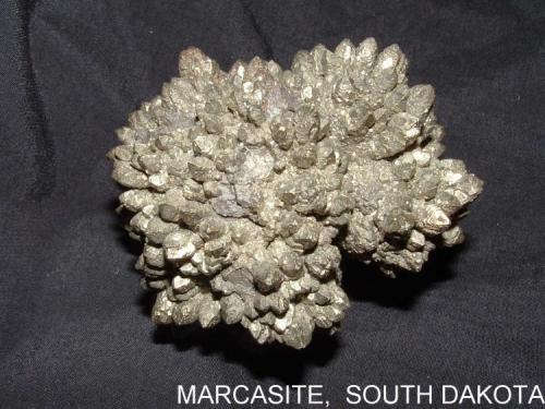 Marcasite
Belle Fourche Reservoir, South Dakota, USA
6 x 6 x 4 cm (Author: Joseph D'Oliveira)