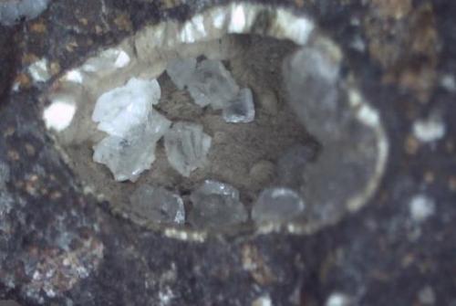 Zeolitas<br />Roque Ceniciento Quarry, La Isleta, Las Palmas de Gran Canaria, Gran Canaria, Las Palmas Province, Canary Islands, Spain<br />6 mm<br /> (Autor: Jose Bello)