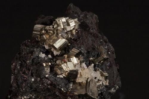 Pirita con Zinc
Mina Ojuela, Mapimí, Durango, México
9x7 cm
Detalle de la anterior (Autor: victor chaul chamut)