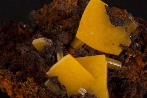 Wulfenita
Mina Ojuela, Mapimí, Durango, México
6x6 cm
Detalle del a anterior (Autor: victor chaul chamut)