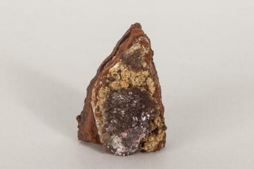Adamita  manganesífera
Mina Ojuela, Mapimí, Durango, México
4x3 cm (Autor: victor chaul chamut)