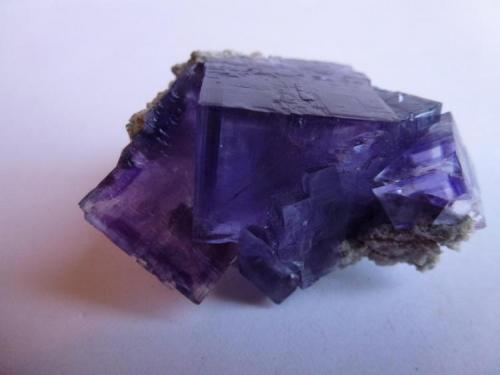 Fluorita<br />Jaimina Mine, Obdulia vein, Caravia mining area, Trechorio, Carrales, Caravia, Comarca Oriente, Principality of Asturias (Asturias), Spain<br />6 x 4,5 cm.<br /> (Autor: javier ruiz martin)