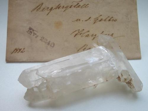 Quartz (Rock crystals)
Radautal, Bad Harzburg, Harz, Lower Saxony, Germany.
8,2 x 4 cm
Clear, T-shaped floater (more or less undamaged) from a 1880s find which produced massive quartz crystals up to 20 cm and more. (Author: Andreas Gerstenberg)