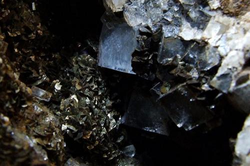 Siderite and Fluorite.
Pike Law Hushes, Newbiggin in Teesdale, Co Durham, England, UK
Fluorite to 5 mm (Author: nurbo)
