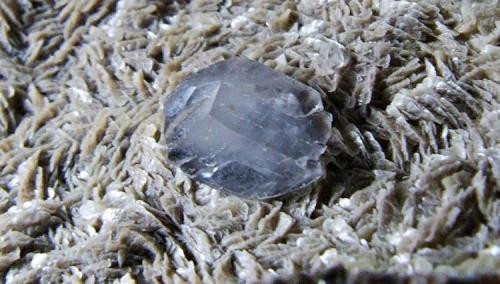 Siderite, Fluorite, Calcite, Dolomite/Ankerite.
Haggs Mine, Alston Moor, Cumbria, England, UK.
Calcite to 8 mm (Author: nurbo)