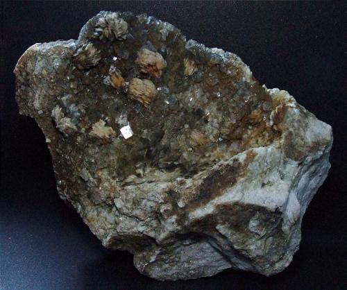 Fluorite, Baryte and Chalcopyrite.
Arkengarthdale, North Yorkshire, England, UK.
170 x 120 mm (Author: nurbo)