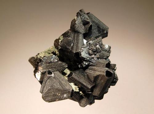 Sphalerite
Androvo Mine, Erma Reka, Zlatograd District, Smolyan Oblast, Bulgaria
5.1 x 5.6 cm
Sphalerite displaying an unusual crystal habit from the district. Mined in 2008. (Author: crosstimber)