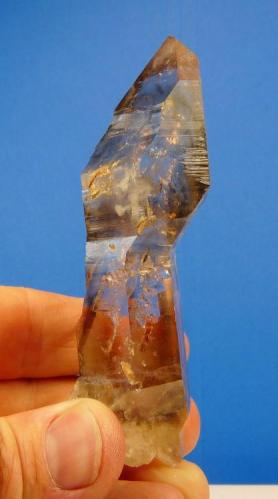 Quartz
Brandberg, Namibia
102 x 39 x 28 mm (Author: Pierre Joubert)