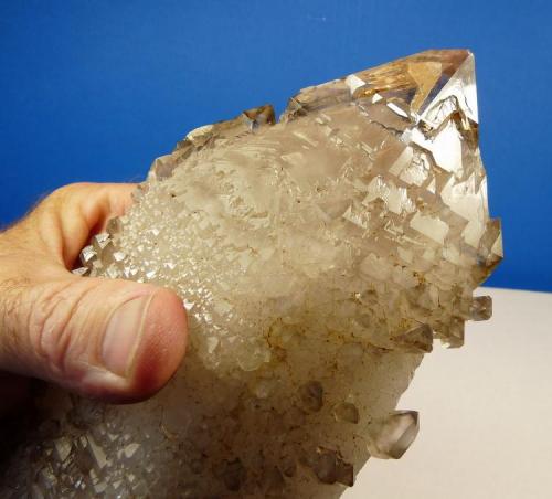 Quartz
Brandberg, Namibia
213 x 98 x 54 mm
Same as above. (Author: Pierre Joubert)