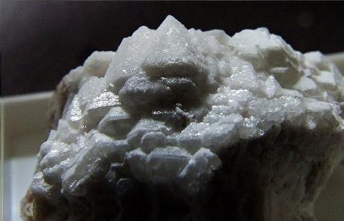 Witherite
Moulds Top, Arkengarthdale, North Yorkshire, England, UK.
32 x 25 mm (Author: nurbo)