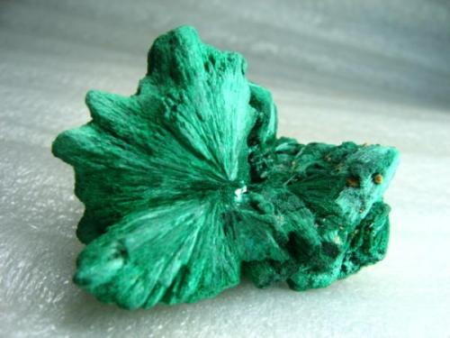Malachite like a flower  Size: 6x5x4 cm From TongLu Mountain Mine of DaYe&#12288; (Author: EastCulture)