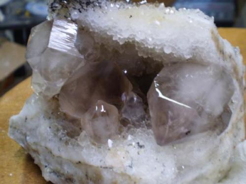Wulfenite and Malachite.
Saindak Cu Deposit, Chagai, Baluchistan, Pakistan.
Wulfenite to 5 mm (Author: nurbo)