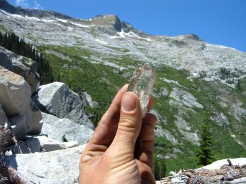 another view of a nice clear quartz crystal (Author: thecrystalfinder)