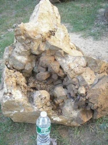 One of twenty large boulders (Author: Glenn Rhein)