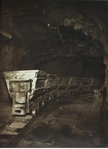 Shelves in the 350 level, San José La Rica mine, Real del Monte, Hidalgo, 1998. Archivo Histórico y Museo de Minería de Pachuca, Hidalgo. Imagen Una visión de la Minería núm 86 (Author: Luis Domínguez)