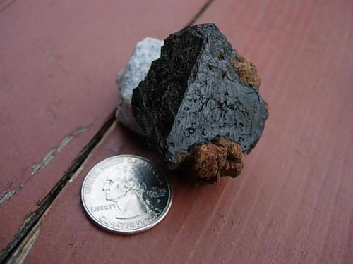 Spinel
Amity New York
4 cm (Author: Glenn Rhein)