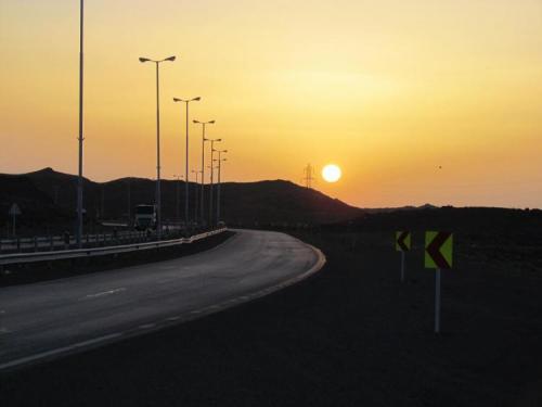 Sunrise
Esfahan Naein  roadway  Sunrise (Author: h.abbasi)