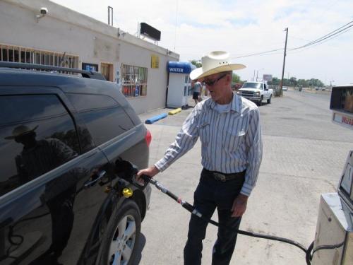 Benny Fenn
Fenn’s Store, Las Cruces, Dona Ana County, New Mexico
Benny is easily 6’ 4" tall and probably 150 pounds dripping wet!
Thanks for the great rocks Benny! (Author: Peter Megaw)