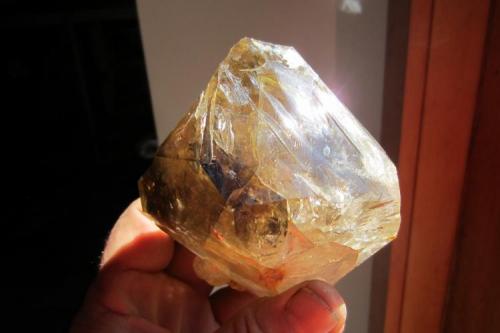 Quartz
Fonda, New York, USA
Some of what was levered out. Fingers for scale. (Author: vic rzonca)