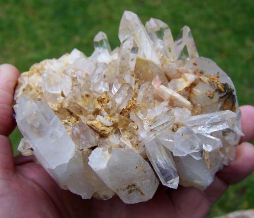 Quartz
Western Cape, Ceres
114 x 76mm
The cluster partially cleaned (Author: Pierre Joubert)