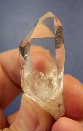 Quartz
Ceres, Western Cape, SA
44 x 18 x 15 mm (Author: Pierre Joubert)