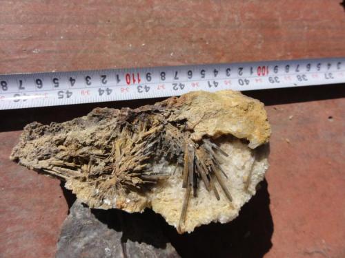 Stibiconite or valentinite? after stibnite
Tereksay mine, Kyrgyzstan
about 15 by 9 cm (Author: alex chaus)