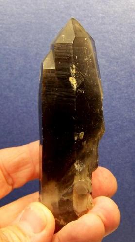 Smoky Quartz
Van Rhynsdorp, Western Cape, South Africa
107 x 32 x 24 mm (Author: Pierre Joubert)