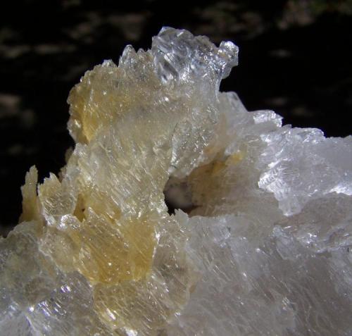 Gypsum
Ceres Karoo, Western Cape, South Africa
155 x 98 x 34 mm
The same specimen as above. (Author: Pierre Joubert)