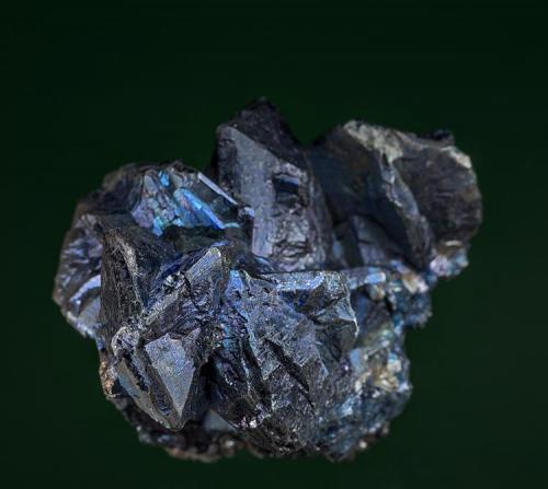 Chalcocite
Flambeau Mine, Ladysmith, Rusk Co., Wisconsin, USA
5.2 x 3.8 cm (Author: am mizunaka)