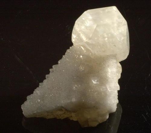 Calcite on calcite
Shullsburg-Hazel Green area, Upper Mississippi Valley District, Lafayette Co., Wisconsin, USA
8 cm tall as pictured (Author: John Nash)