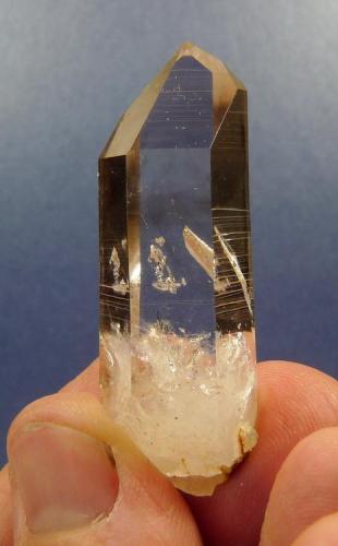 Quartz
Brandberg, Namibia
50 x 15 x 14 mm (Author: Pierre Joubert)