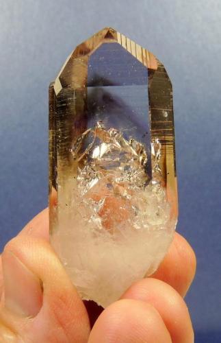 Quartz
Brandberg, Namibia
59 x 23 x 16 mm (Author: Pierre Joubert)