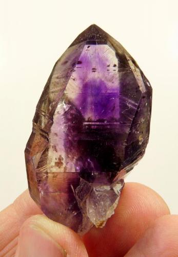 Quartz, Amethyst
Brandberg, Namibia
55 x 29 x 24 mm (Author: Pierre Joubert)