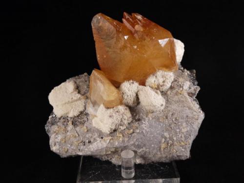 Calcite, Celestine, Fluorite and Sphalerite
Elmwood Mine, Tennessee, USA
17.5 x 15 x 9.5 cm (Author: Don Lum)