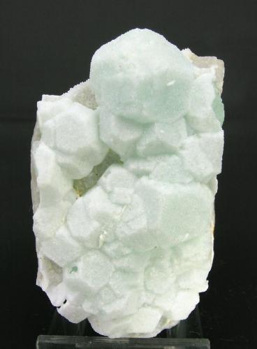 Fluorite with Quartz
Deer Trail Mine, Piute County, Marysvale, Utah, USA
8 × 4.8 × 3.3 cm
Fluorescent long & short UV
Photo: Reference Specimens (Author: Jordi Fabre)