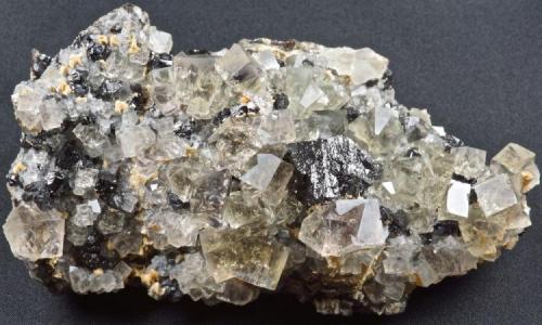Fluorite
Beaumont Mine, Northumberland, UK
13 cm specimen with crystals to 2 cm. (Author: Ru Smith)